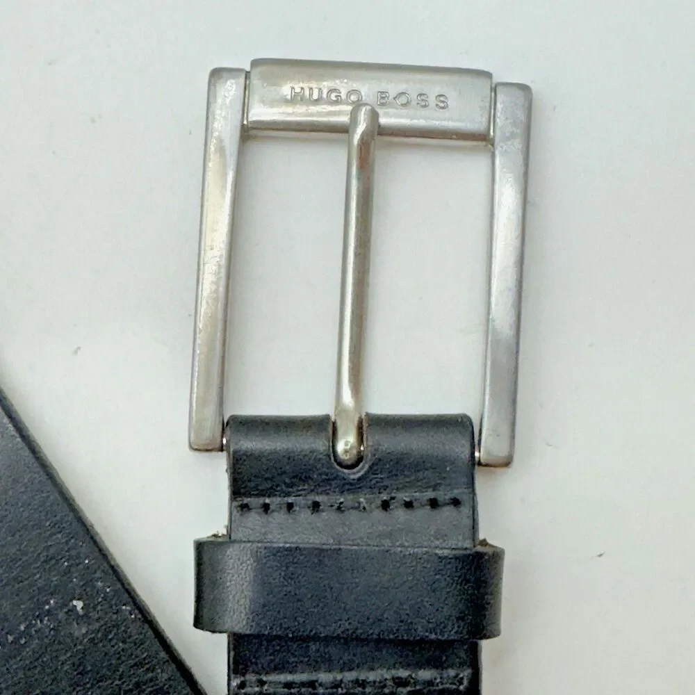 Hugo Boss Black Cow Leather Belt Men's 38 Engraved HB Silver Tone Buckle 5128